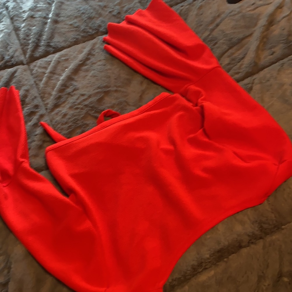 RED TOP - Picture 4 of 4